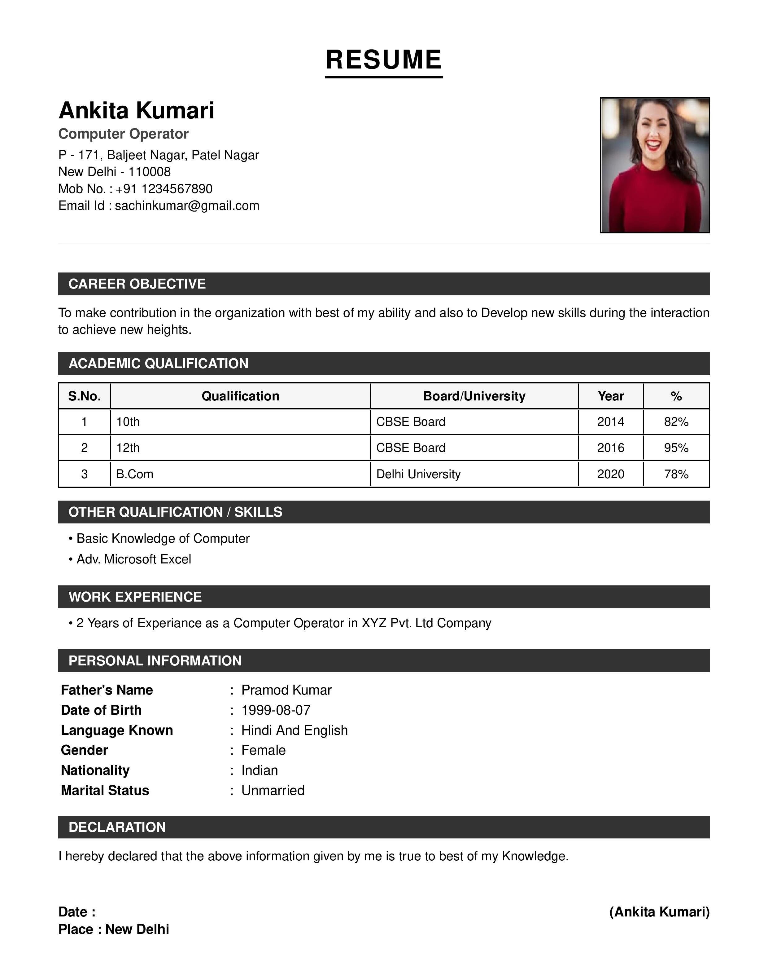 Laptop with resume builder open